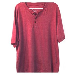 Burgundy men’s casual t-shirt
